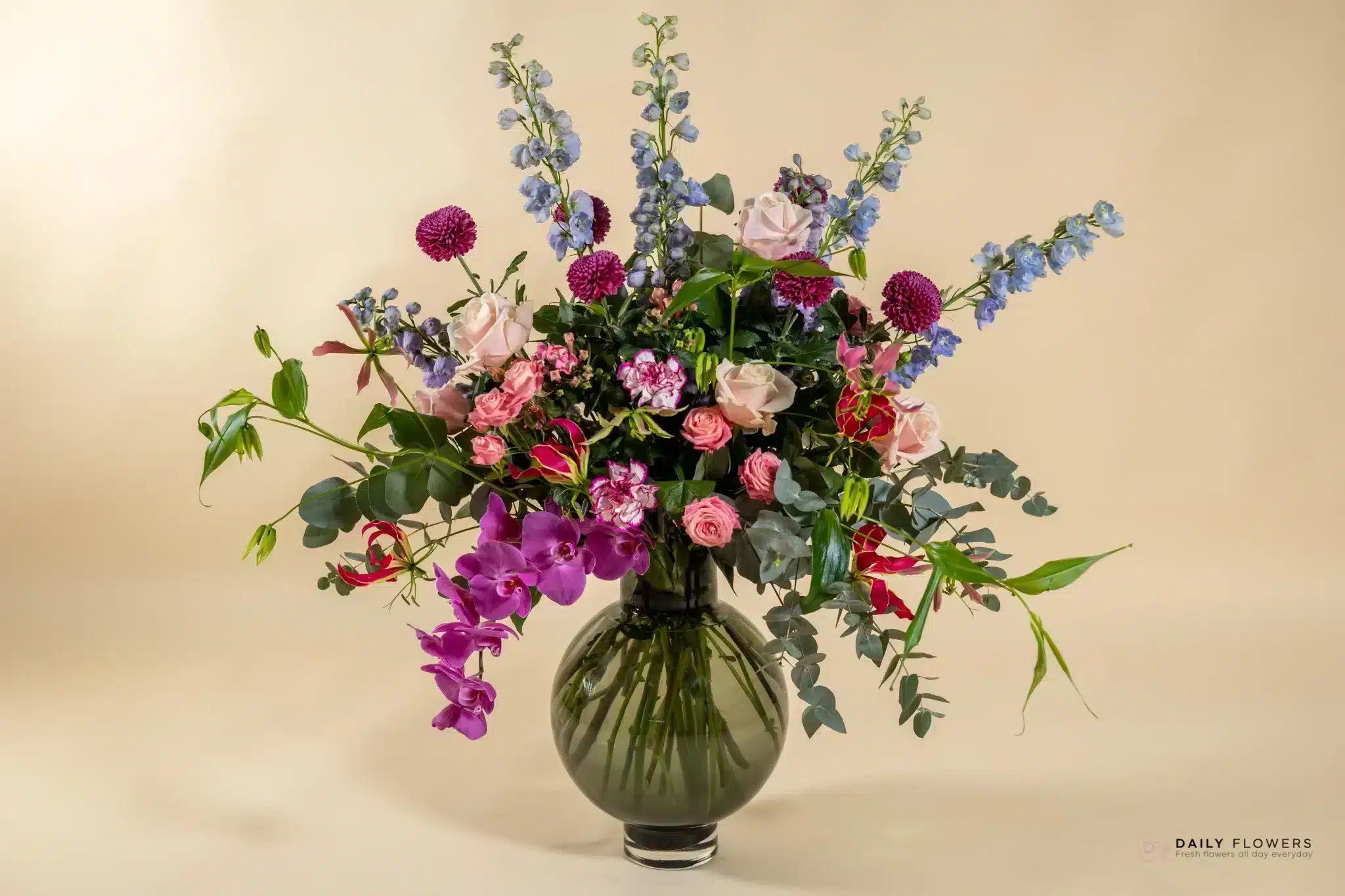 Large bouquet of luxury flowers