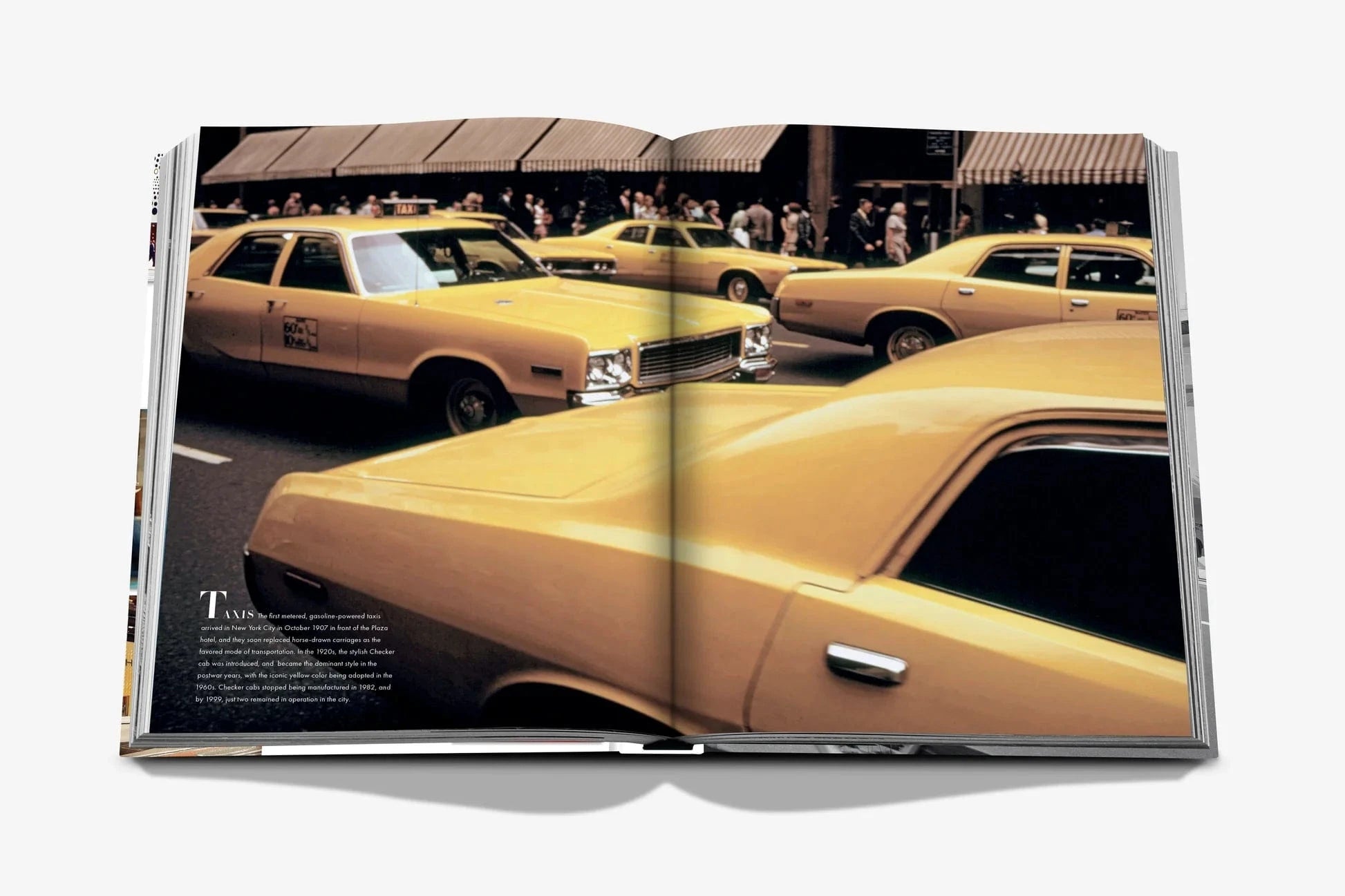 Assouline koffietafelboek - Fifth Avenue: 200 Years of Stories & Legends