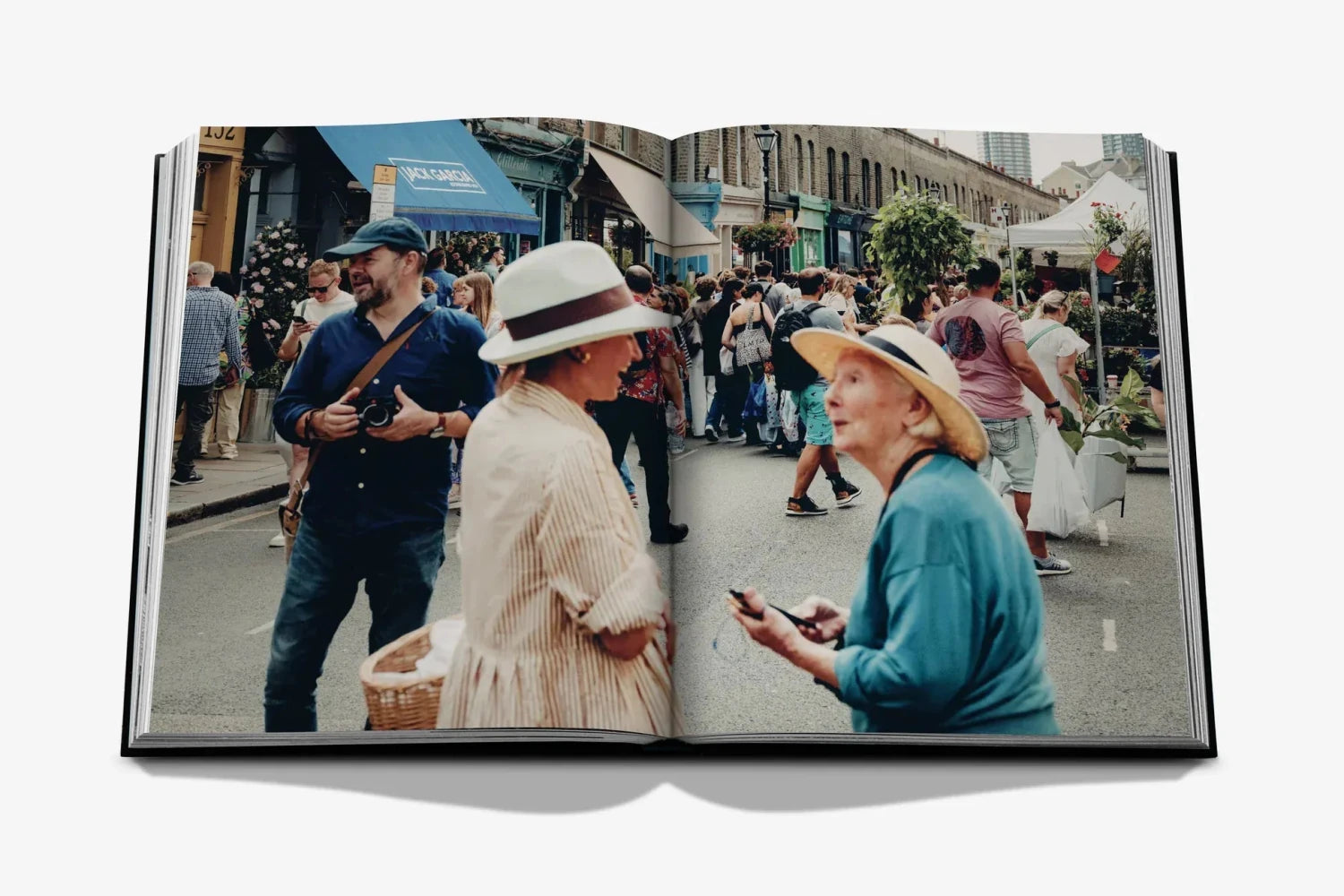 Assouline coffee table book, London Chic, coffee table book at Daily Flowers