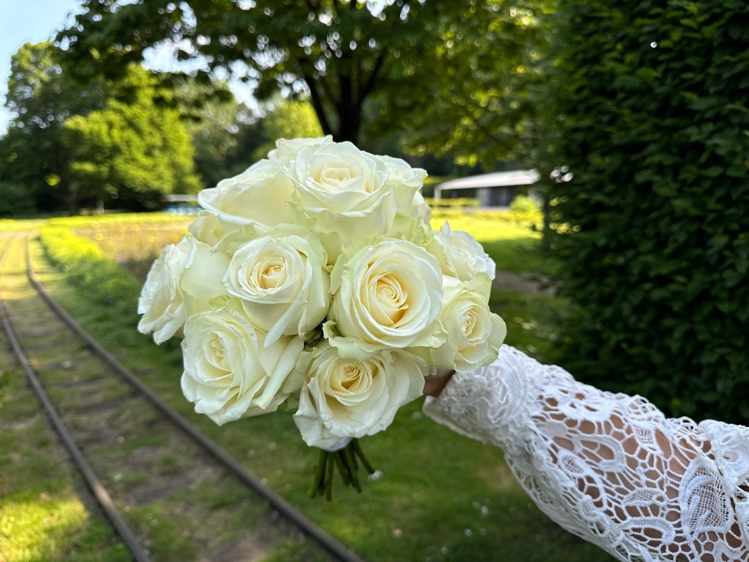 Royal Rose Dream bridal bouquet close-up Daily Flowers Amsterdam
