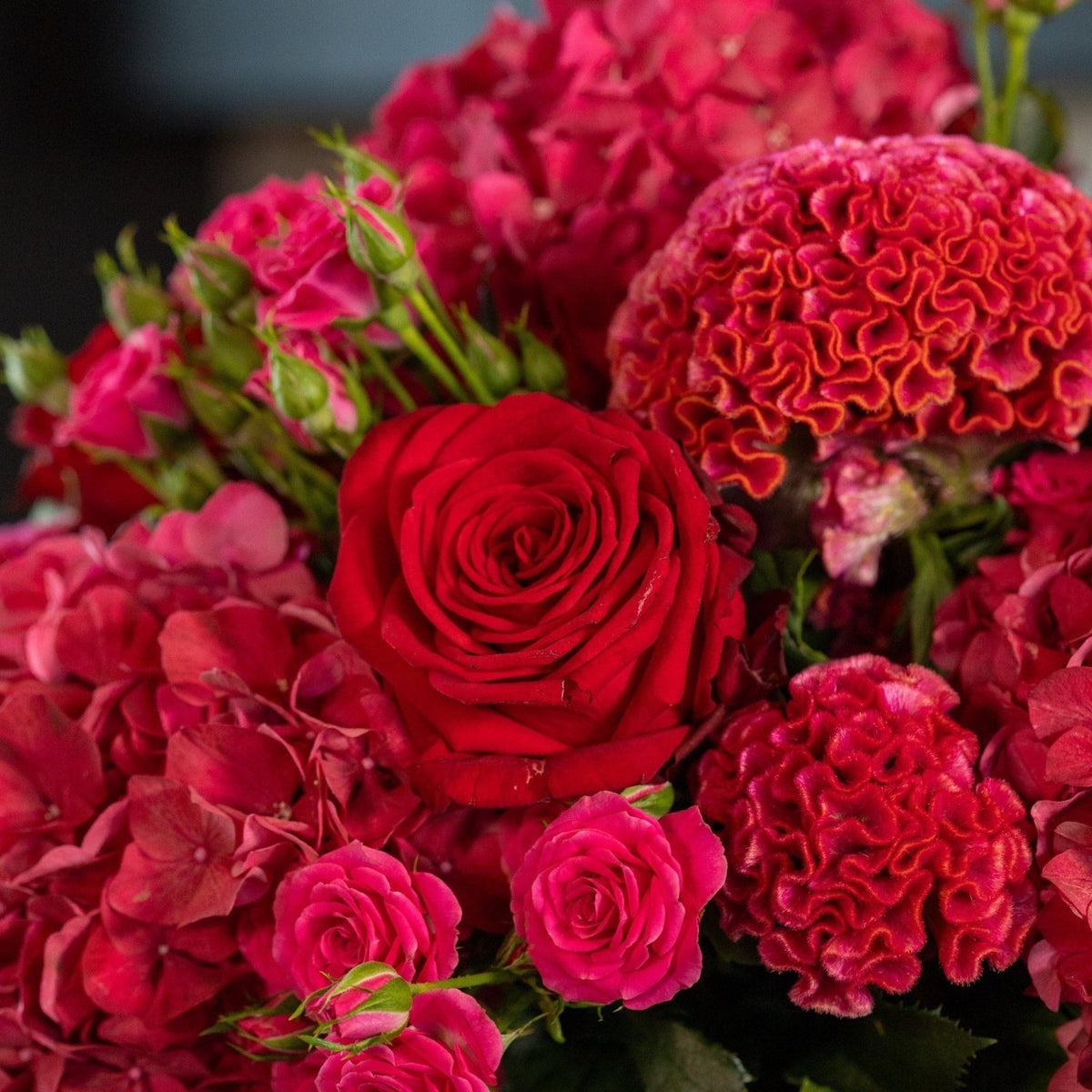 Fifth Avenue Fall Dream bouquet side view Daily Flowers