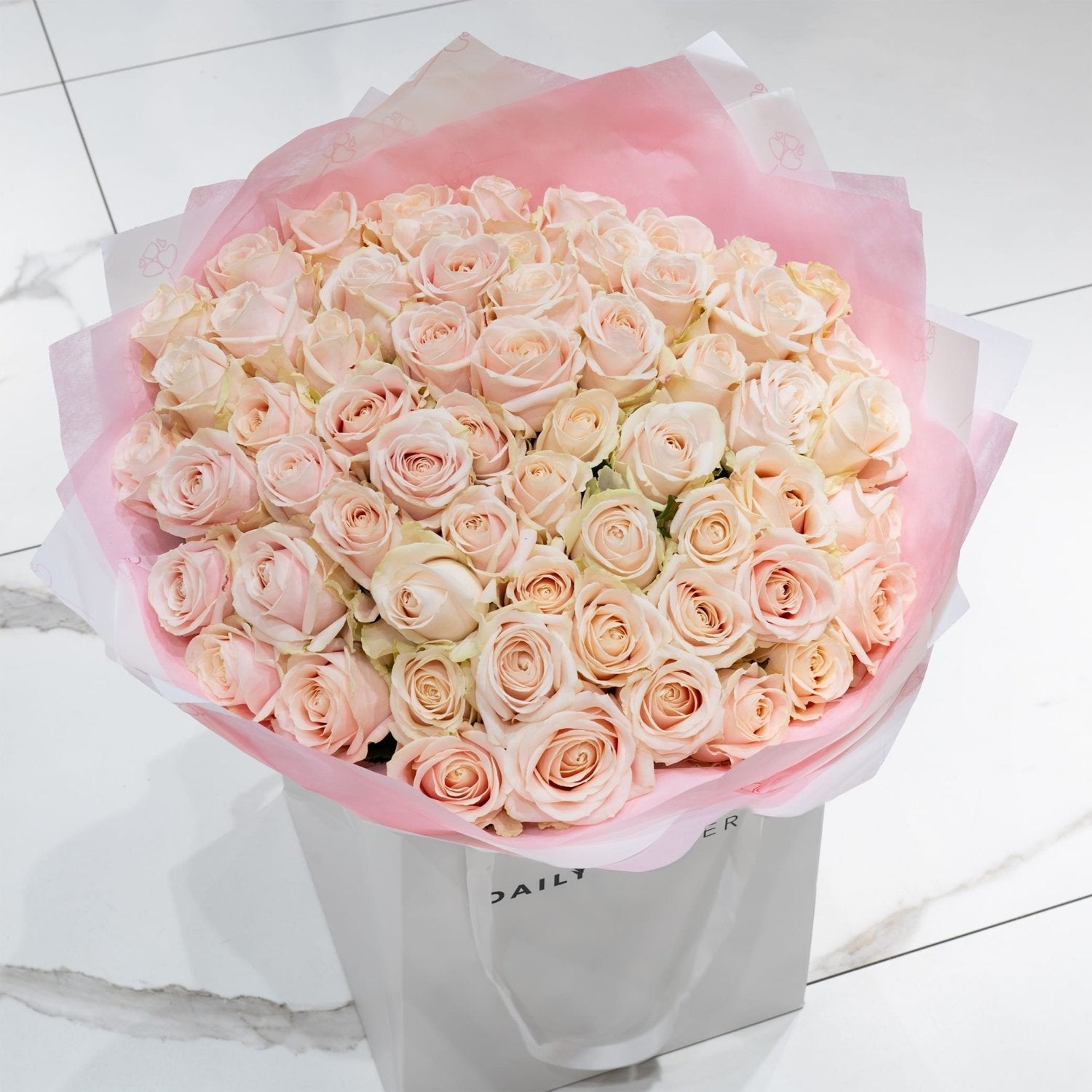 Pink Avalanche roses bouquet Daily Flowers Amsterdam