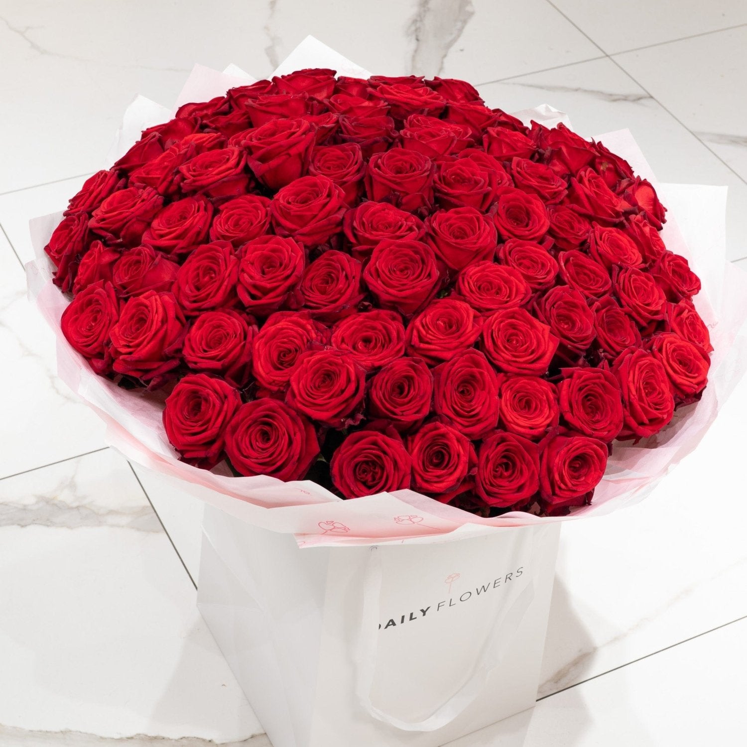 Red Roses bouquet by Daily Flowers