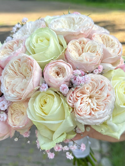 Pastel Princess Bride bridal bouquet close-up Daily Flowers Amsterdam