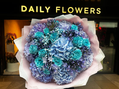 Blue Waves Wonder flower bouquet Daily Flowers Amsterdam