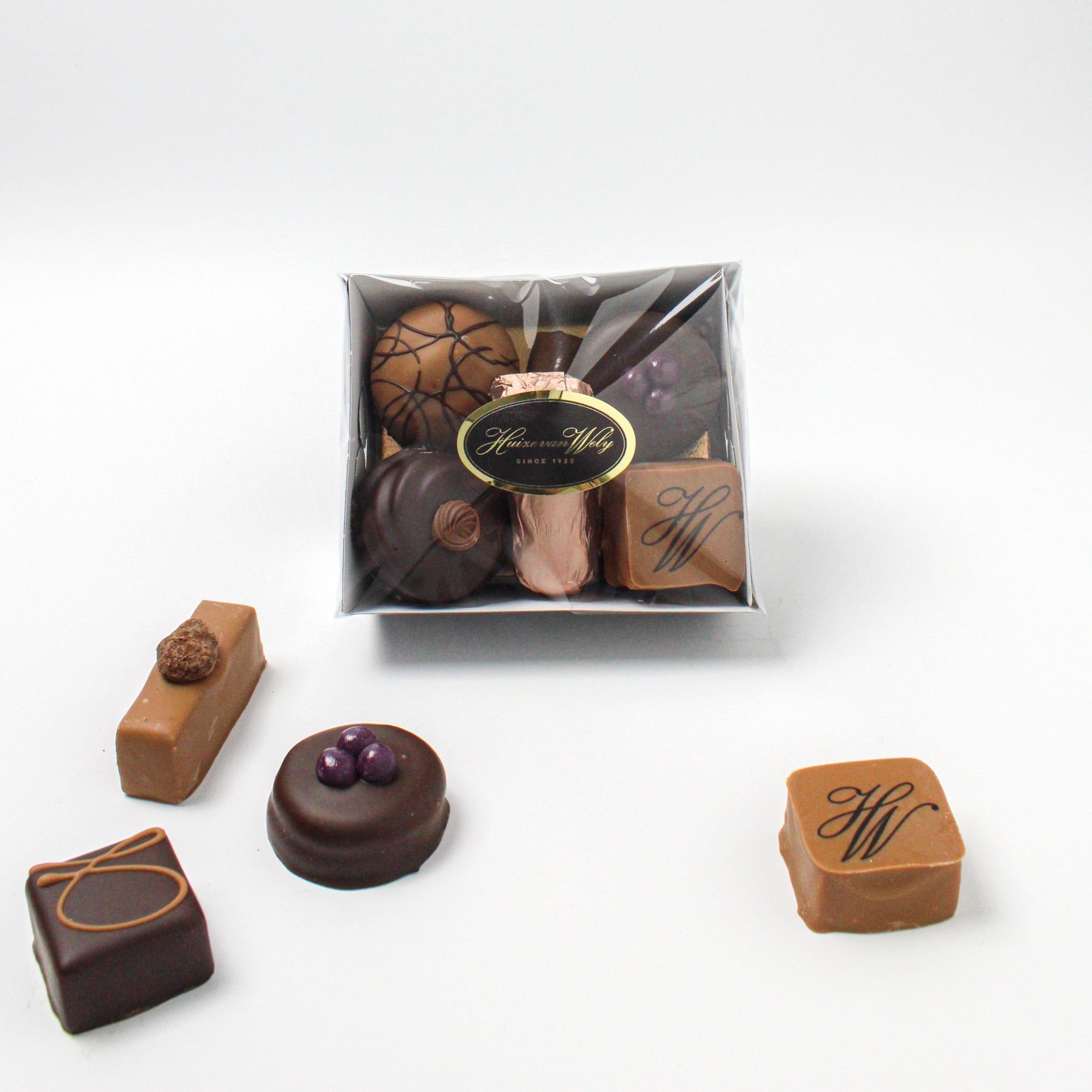 10 premium chocolate bouchées - 250 grams - Huize van wely