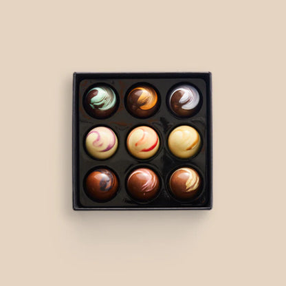 Madaq's Favorites box