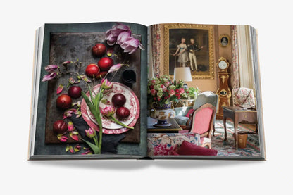 Assouline table book - chateau life - home decoration