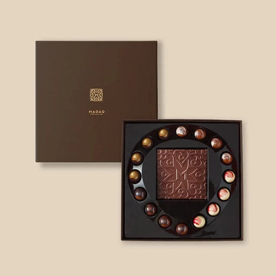 Madaq's Collier Piece