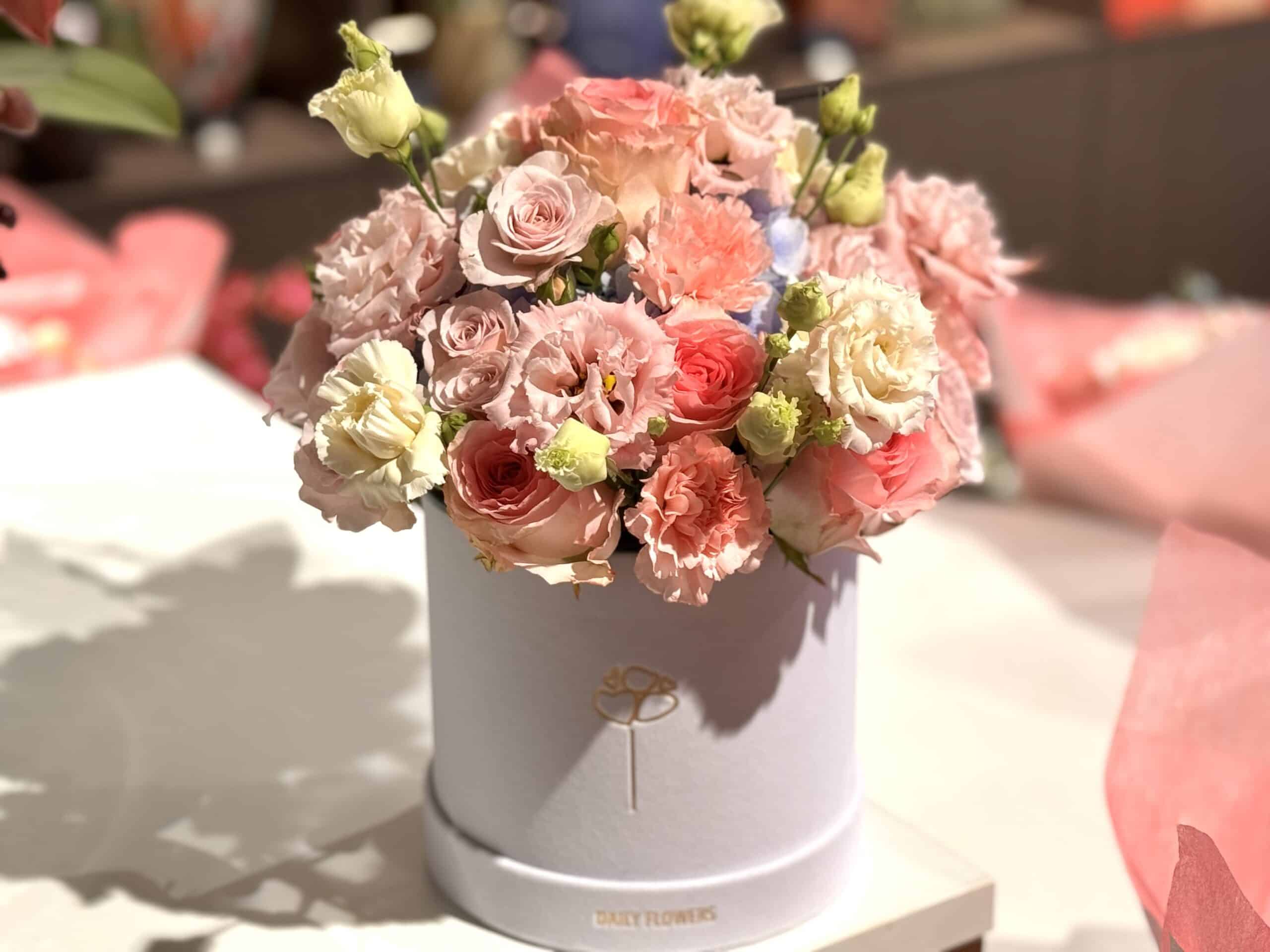 Flowers in a box - Perfect Pastel