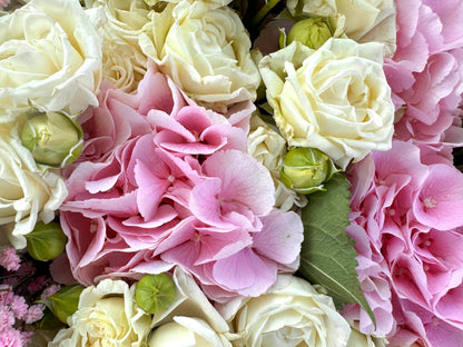 Pink hydrangea and spray roses