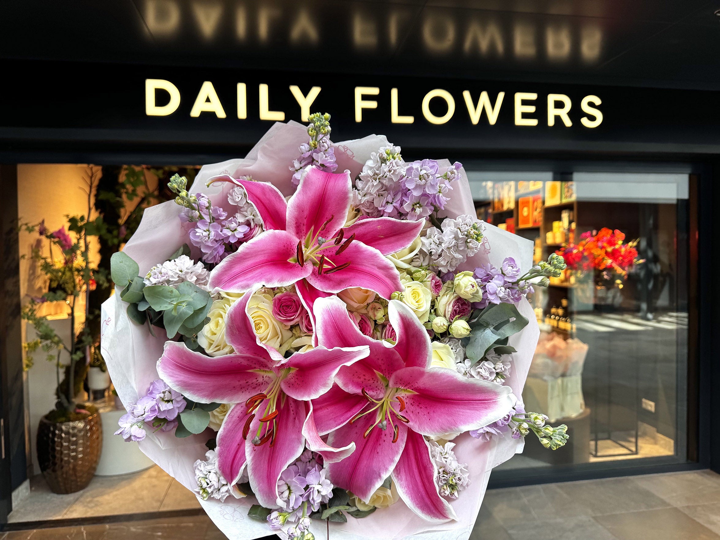 Lily Heaven Bouquet - TikTok Favorites