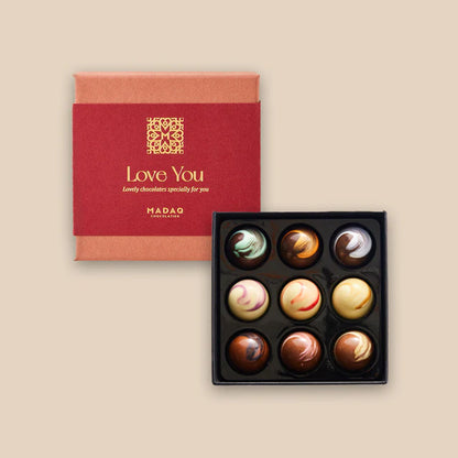 Madaq's Favorites box