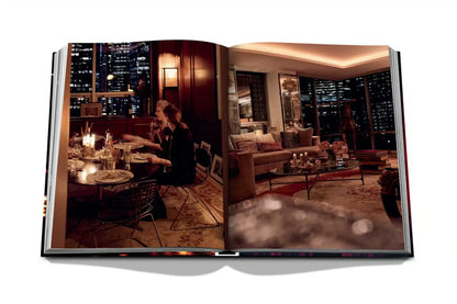 Assouline coffee table book - New York Chic open 1