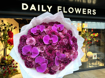 Raspberry Rose flower bouquet Daily Flowers Amsterdam