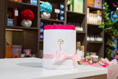 The Exclusive Box of Love - Preserved Roses