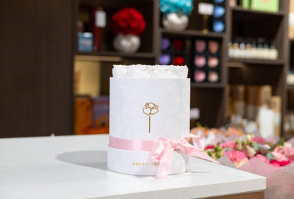The Exclusive Box of Love - Preserved Roses