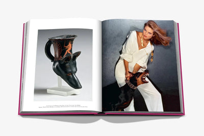 Assouline Chic Dogs spread pages