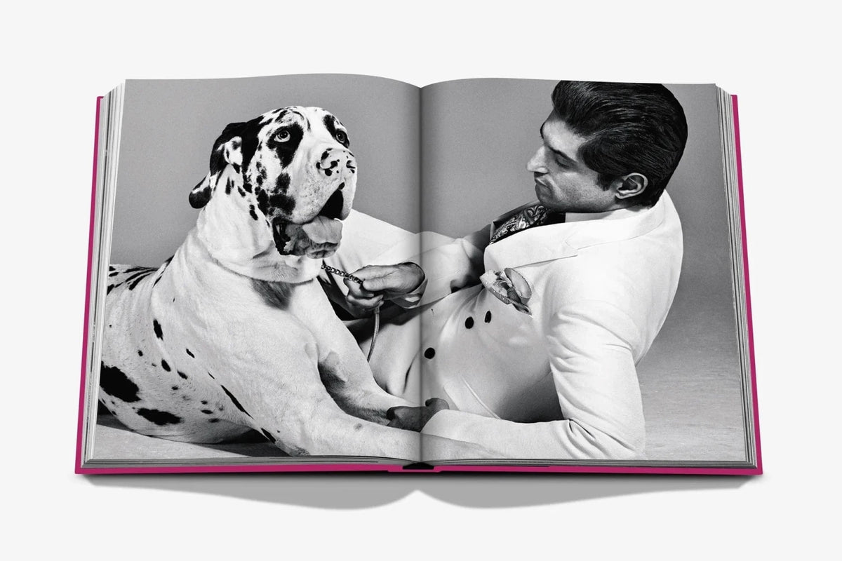Assouline Chic Dogs interior pages detail