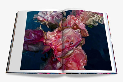 Assouline Flowers Art and Bouquets open book pages