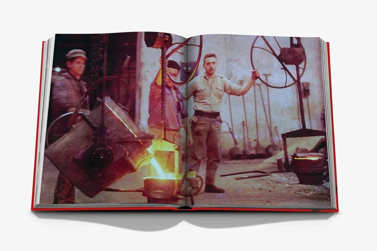 Assouline Le Creuset Legend interior pages
