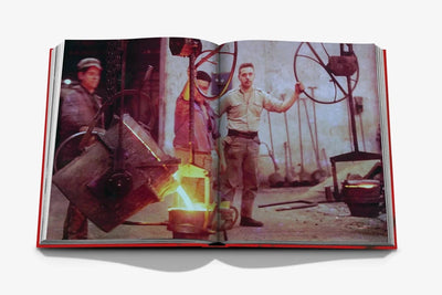 Assouline Le Creuset Legend interior pages