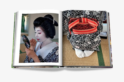 Assouline Tokyo Chic interior pages