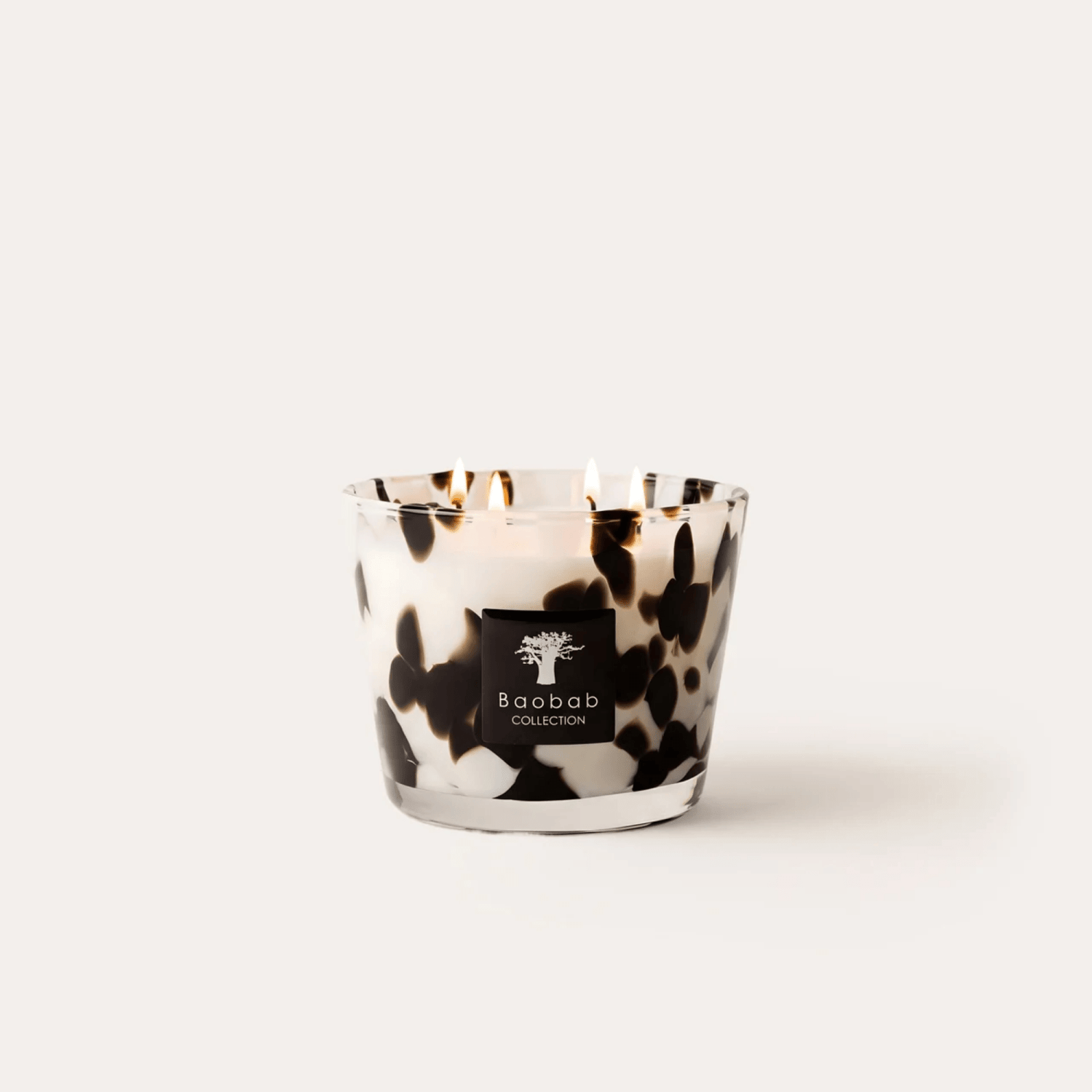 Baobab Scented Candle, Pearls Black at Daily Flowers