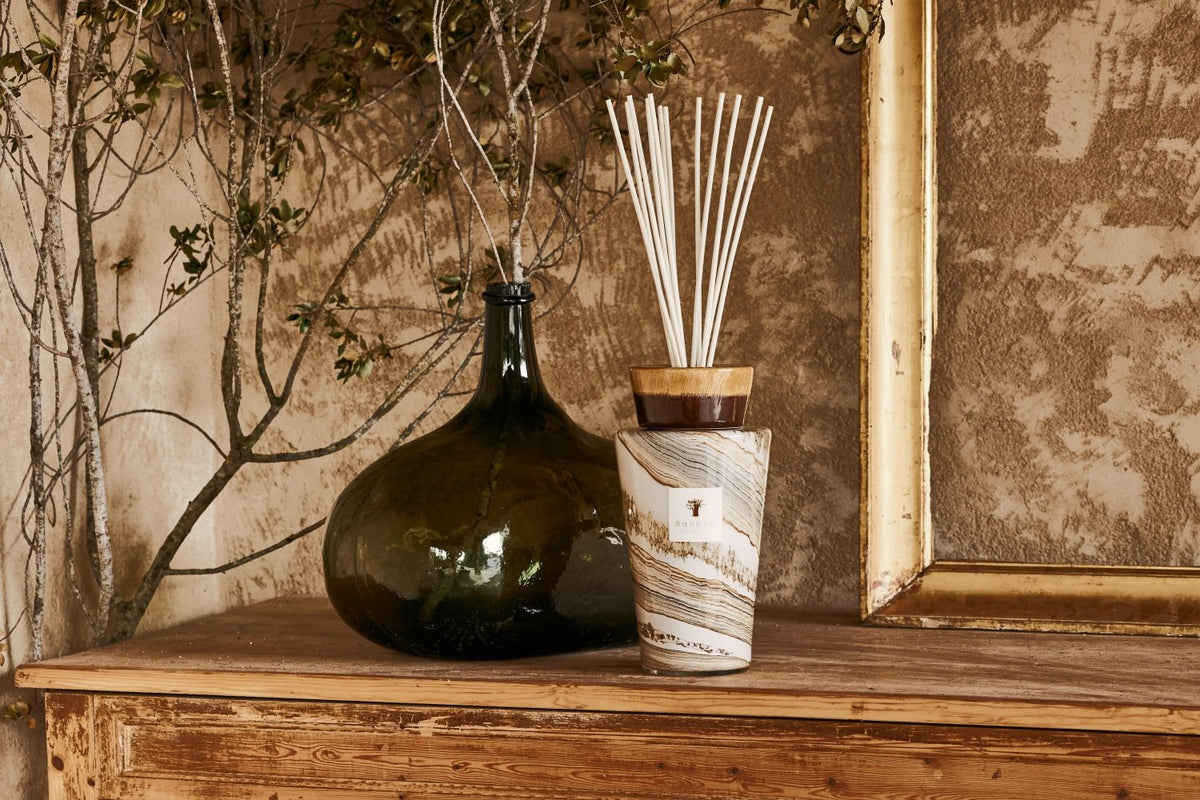 Baobab Sand Siloli Totem candle lifestyle setting