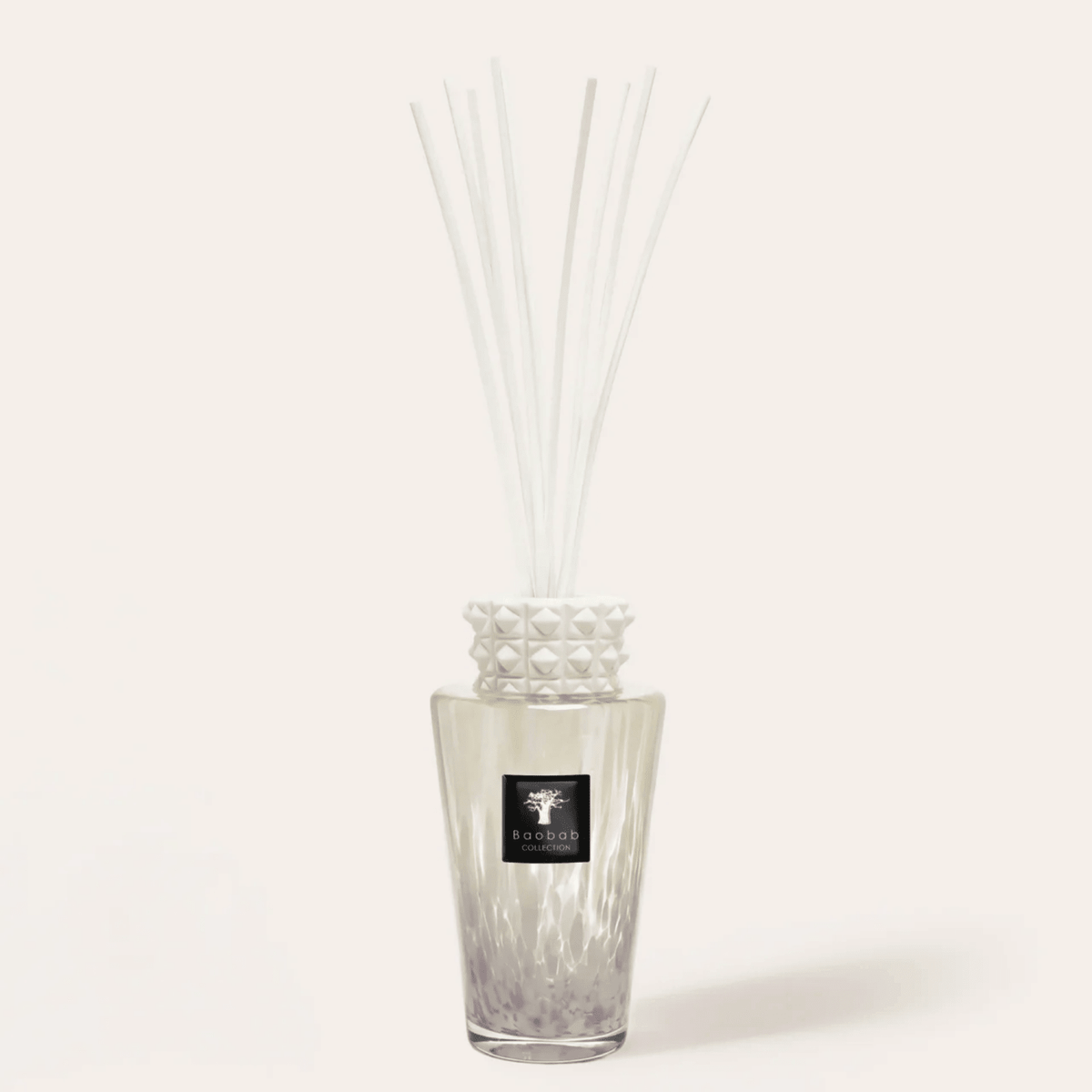 Baobab Totem, White Pearls at Daily Flowers