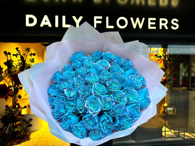 Blue roses bouquet Daily Flowers Amsterdam