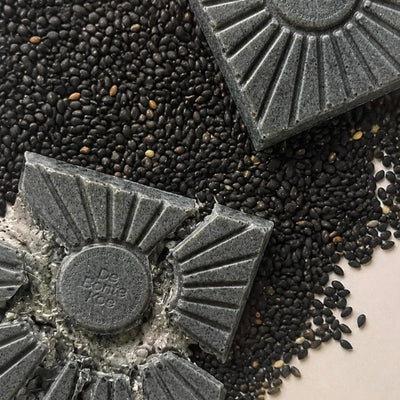 De Bonte Koe, Black Sesame filling at Daily Flowers
