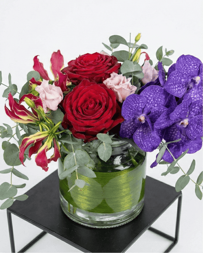 Dolce Vita flower arrangement lifestyle Daily Flowers