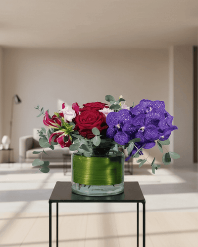 Dolce Vita flower vase arrangement Daily Flowers