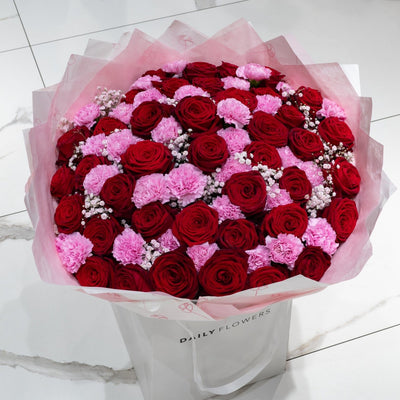 Dreamy Queen flower bouquet hero Daily Flowers Amsterdam