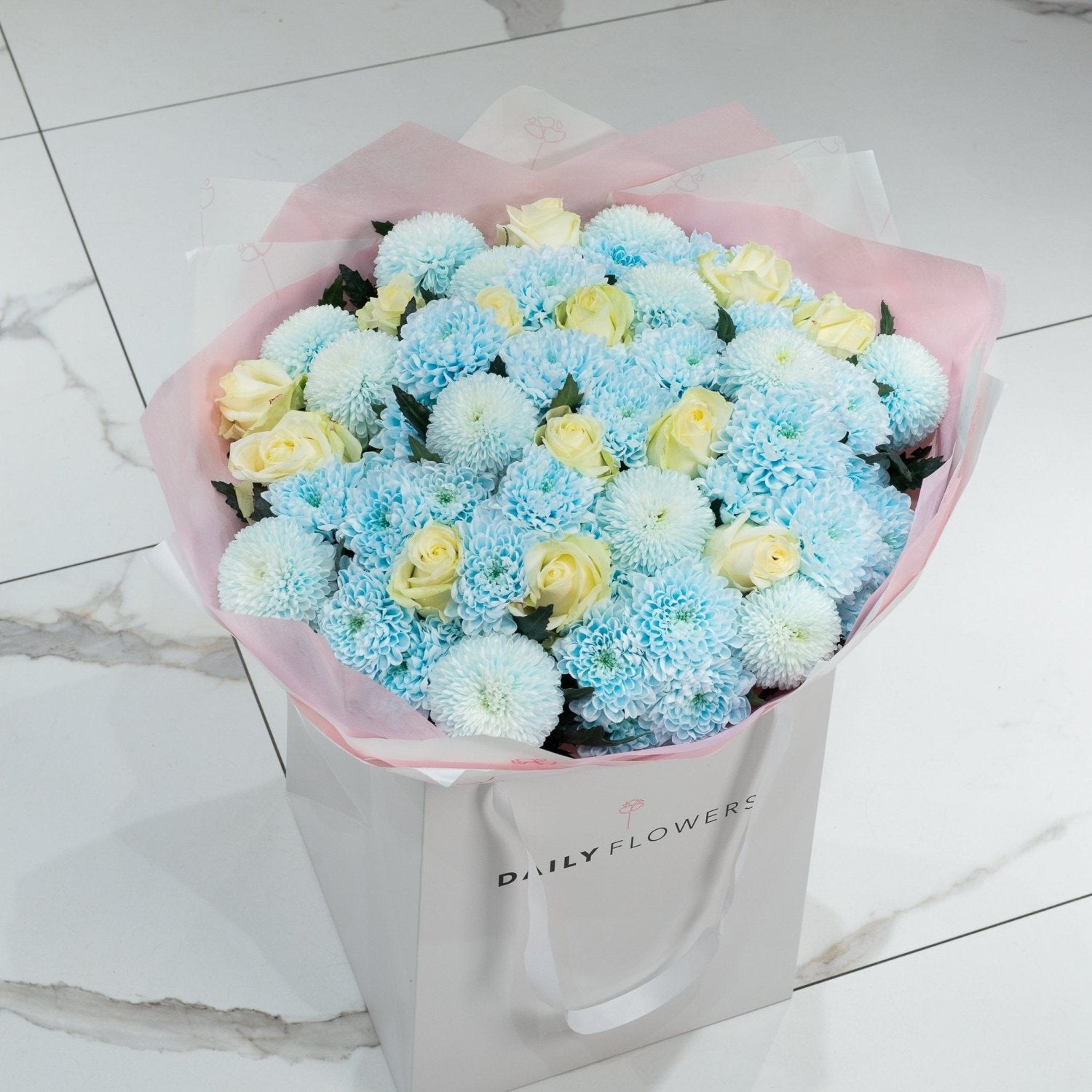 Frozen Fairytale Flowers Christmas bouquet Daily Flowers Amsterdam