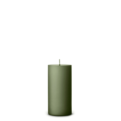 Green Soil pillar candle detail