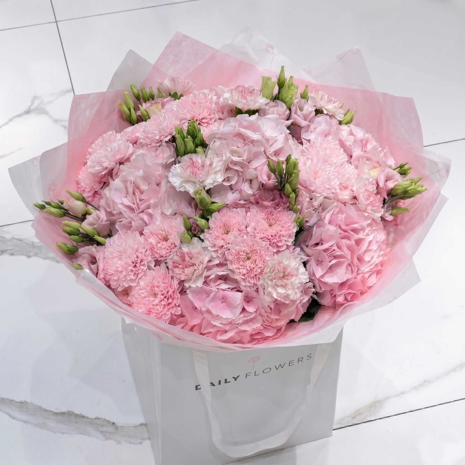 Pretty Pink Princess flower bouquet hero Daily Flowers Amsterdam