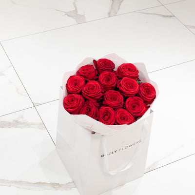 Red Roses bouquet by Daily Flowers