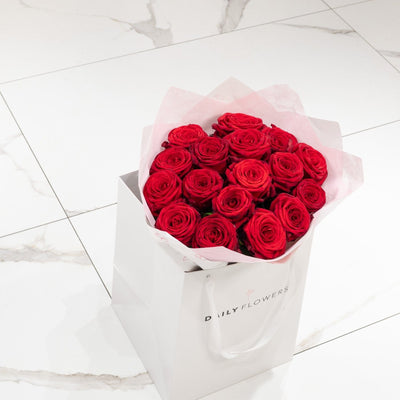 Red Roses bouquet by Daily Flowers