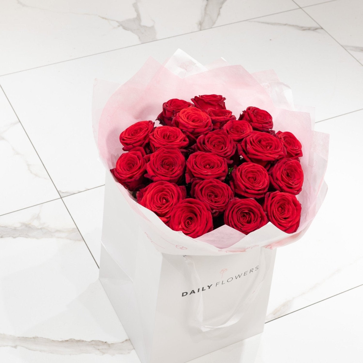Red roses bouquet arrangement Daily Flowers