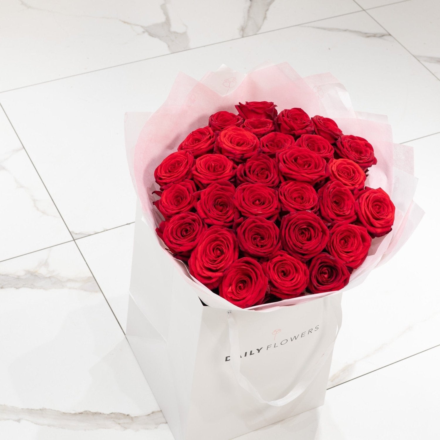Red Roses bouquet by Daily Flowers