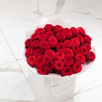 Red Roses bouquet by Daily Flowers