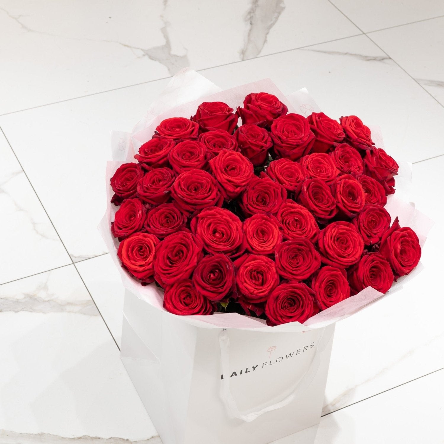 Red Roses bouquet by Daily Flowers