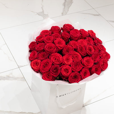 Red Roses bouquet by Daily Flowers
