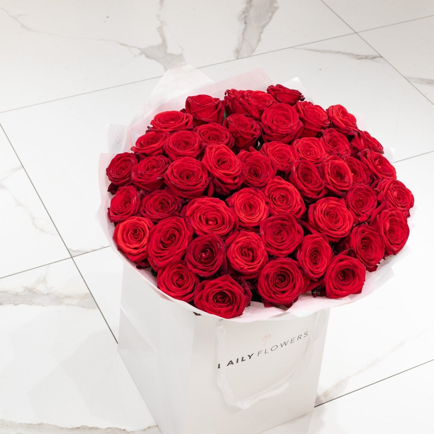 Red Roses bouquet by Daily Flowers