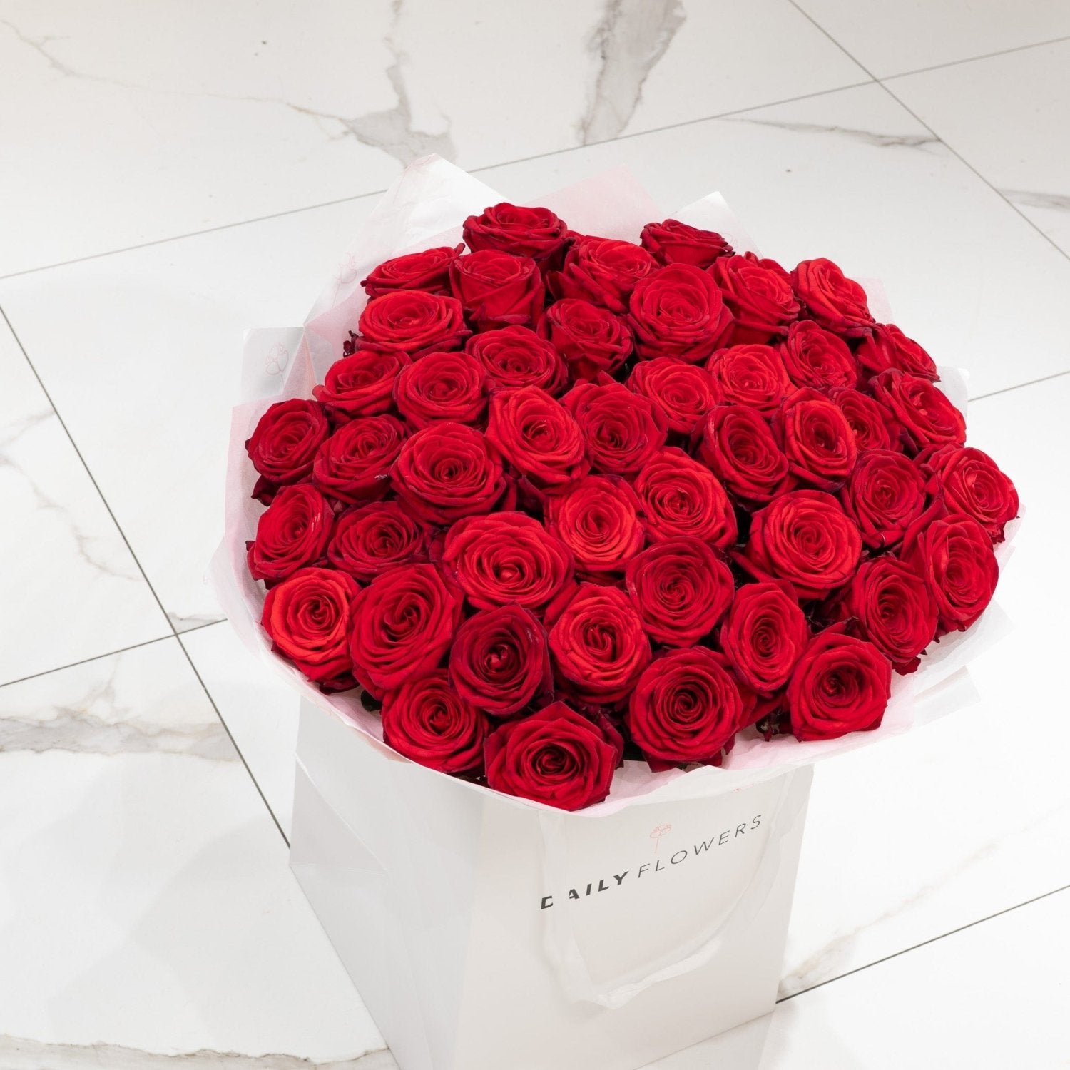 Red Roses bouquet by Daily Flowers