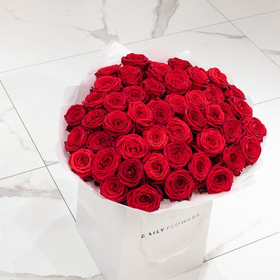 Red Roses bouquet by Daily Flowers
