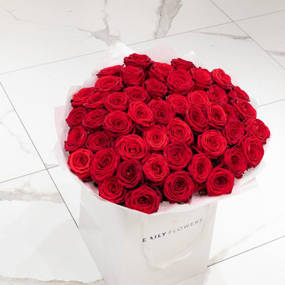 Red Roses bouquet by Daily Flowers