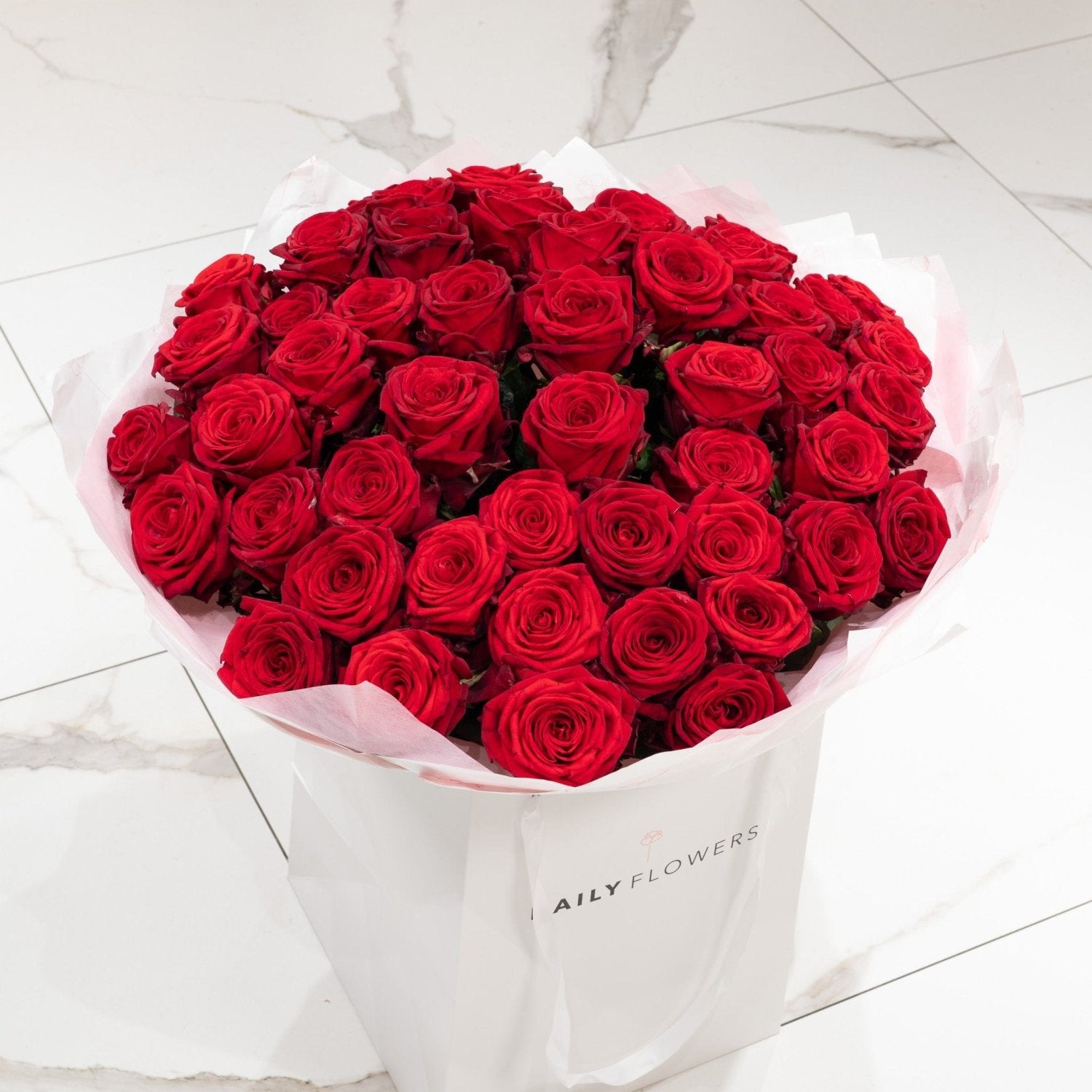 Red Roses bouquet by Daily Flowers